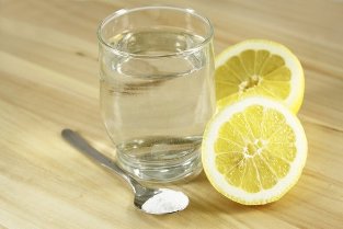 voda s limunom