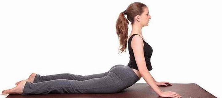 Poza Bhujangasana za vježbanje trbušnih mišića